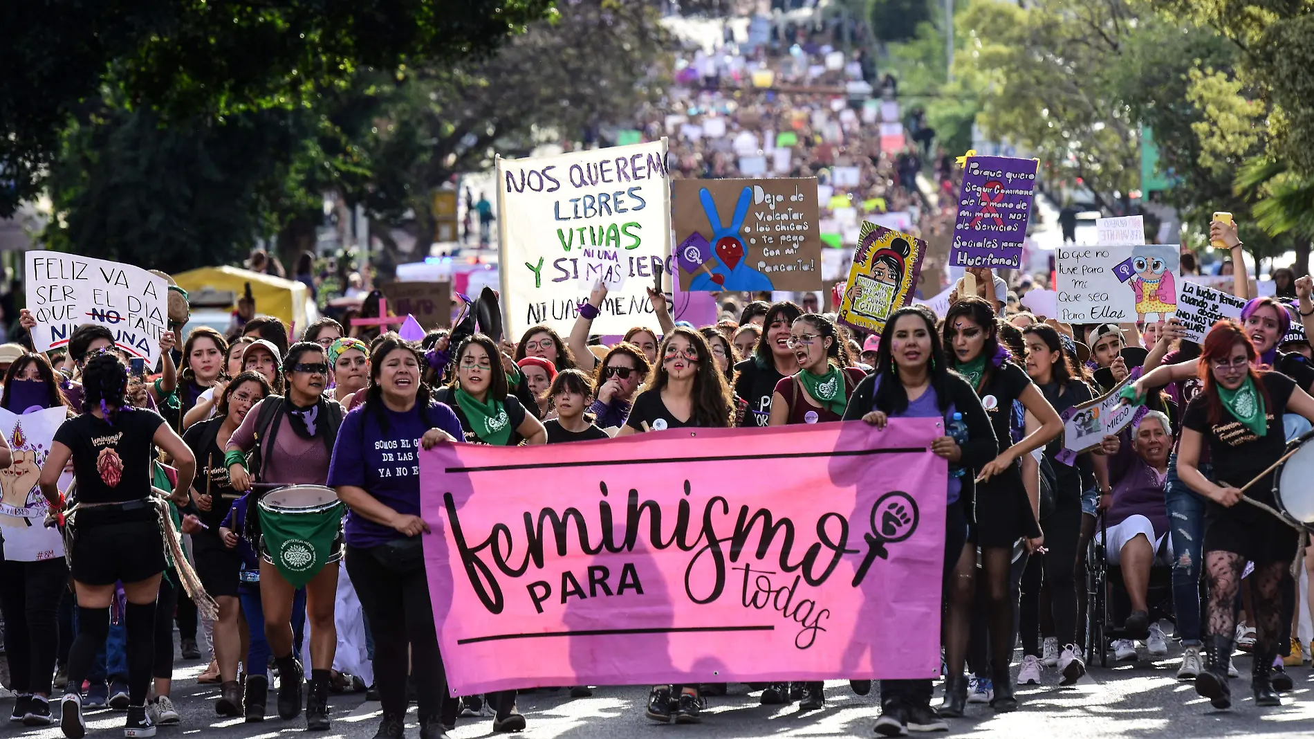 1A MARCHA MUJERES 1_MM